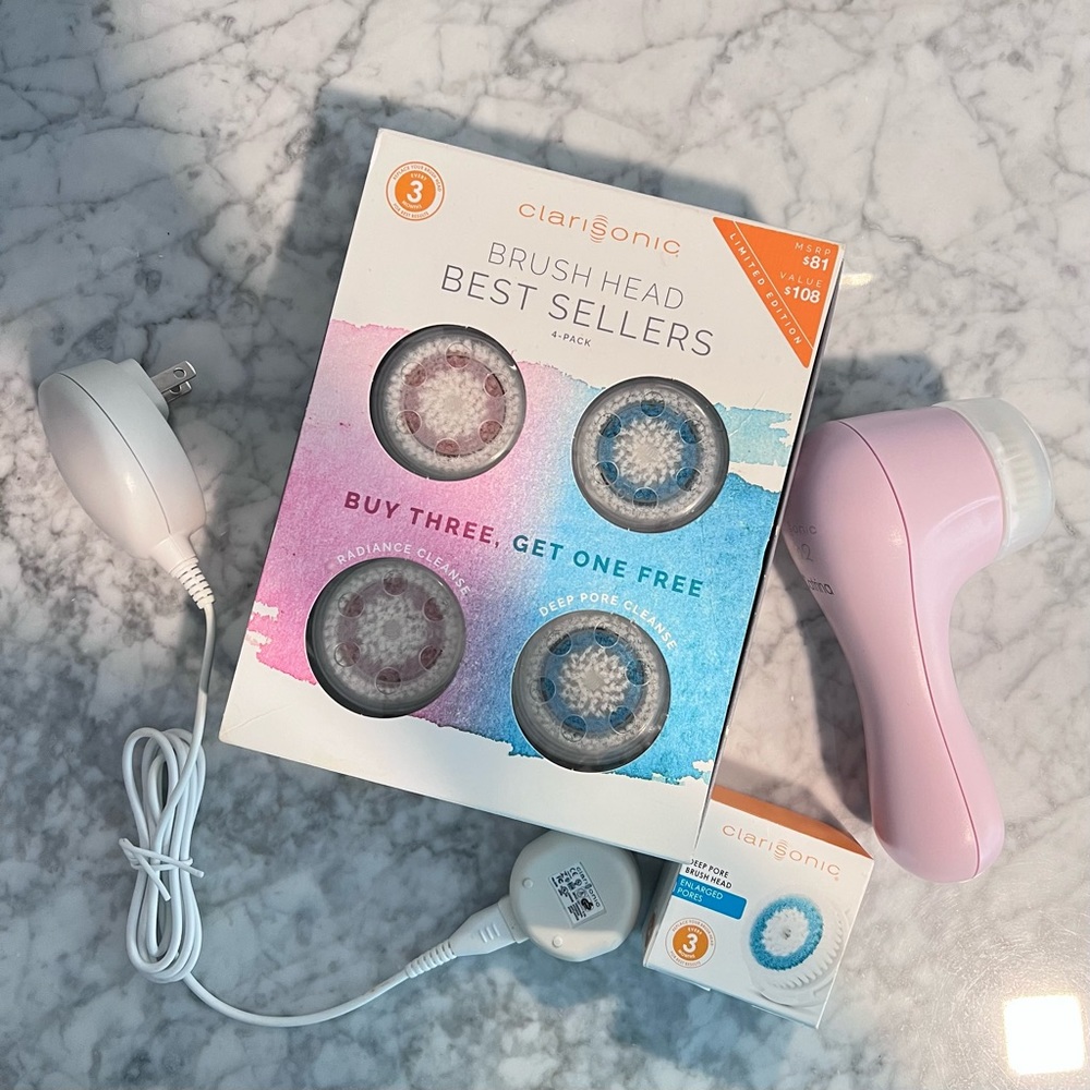 Clarisonic with 5 replacement brush heads